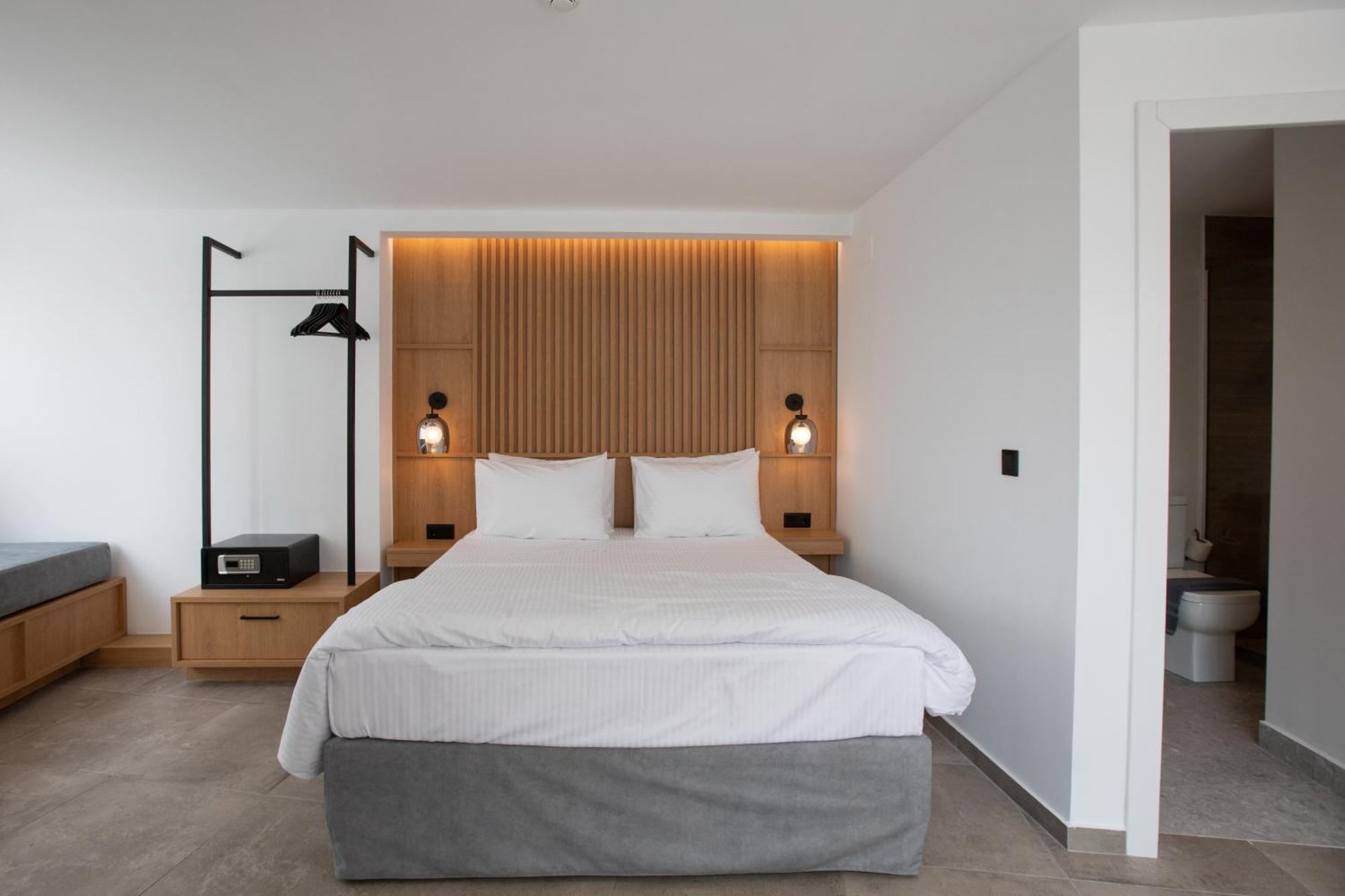 Griffin Suites Heraklion  ภายนอก รูปภาพ