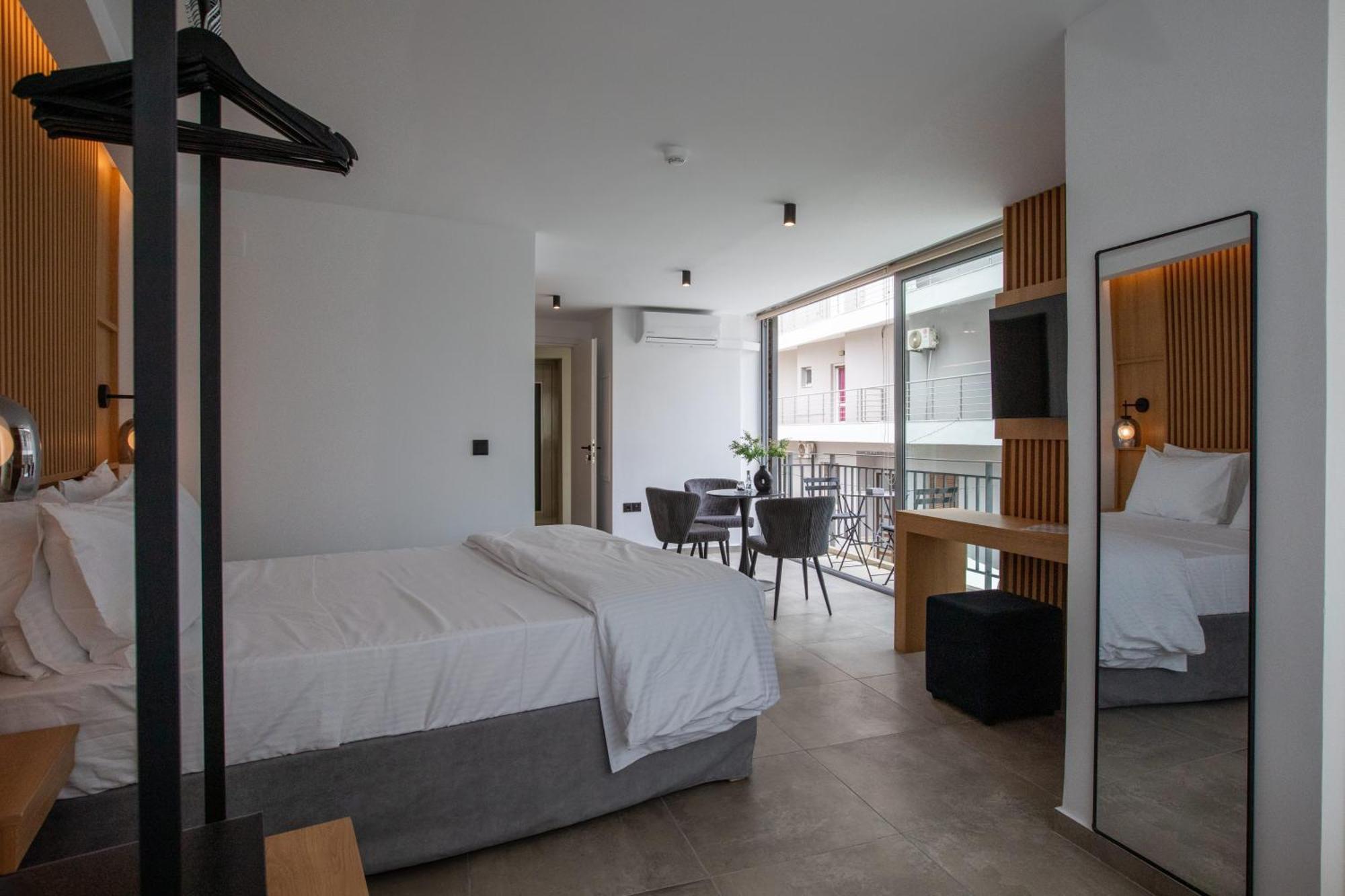 Griffin Suites Heraklion  ภายนอก รูปภาพ