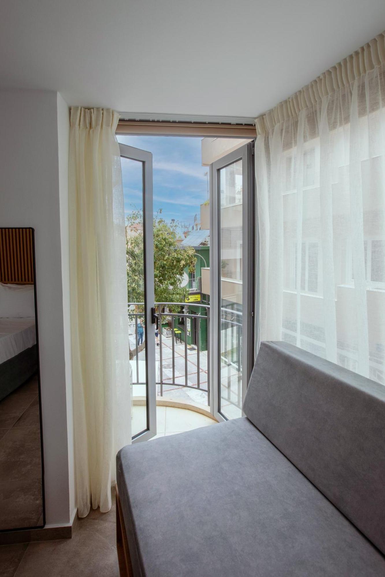 Griffin Suites Heraklion  ภายนอก รูปภาพ