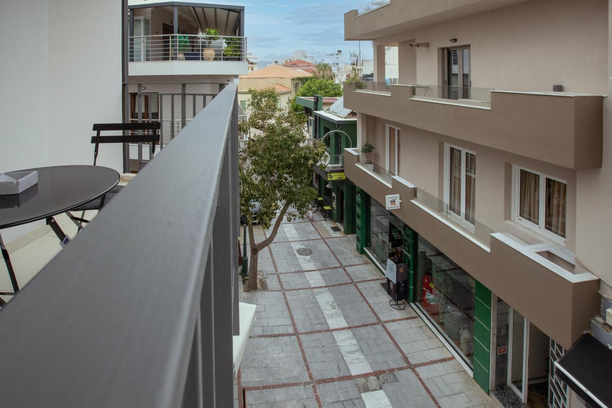 Griffin Suites Heraklion  ภายนอก รูปภาพ