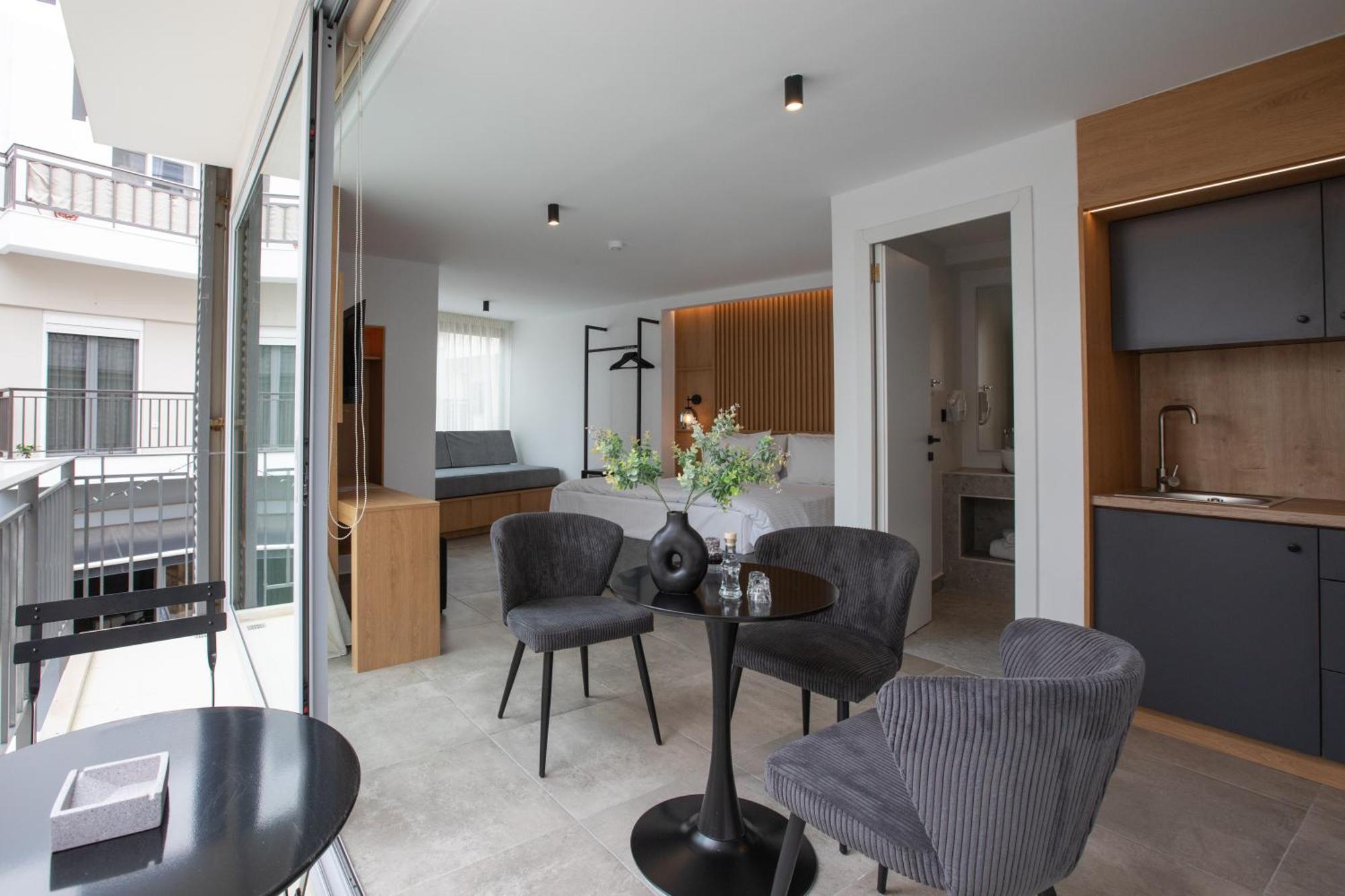 Griffin Suites Heraklion  ภายนอก รูปภาพ